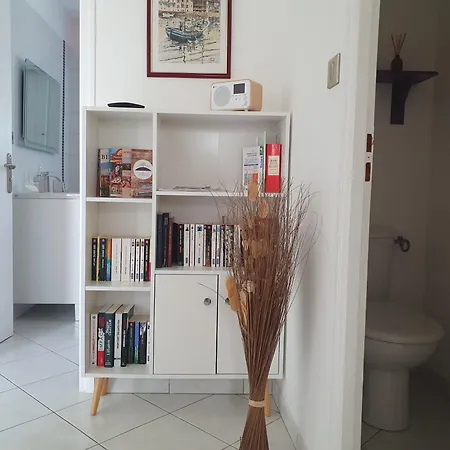 Les Deux Glycines Bed & Breakfast 3*