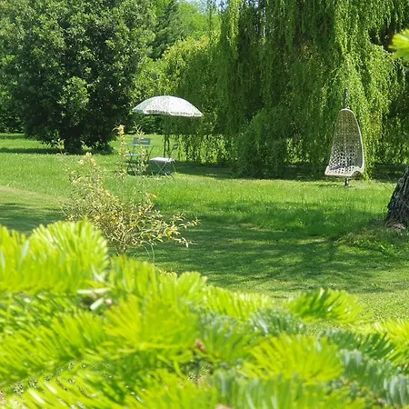 Bed & Breakfast Climatisee Avec Entree Privative Les Deux Glycines