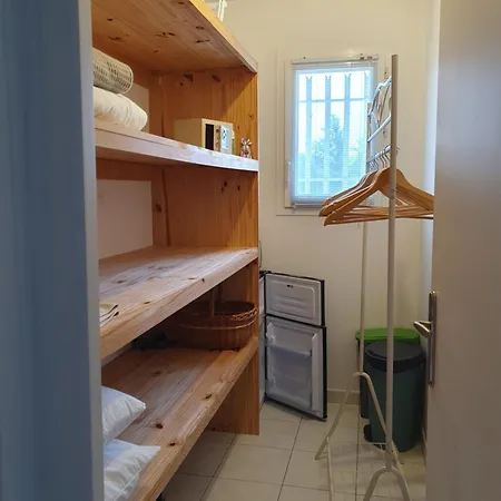 Climatisee Avec Entree Privative Les Deux Glycines Bed & Breakfast Ledat