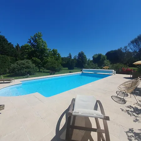 Les Deux Glycines B&B Ledat