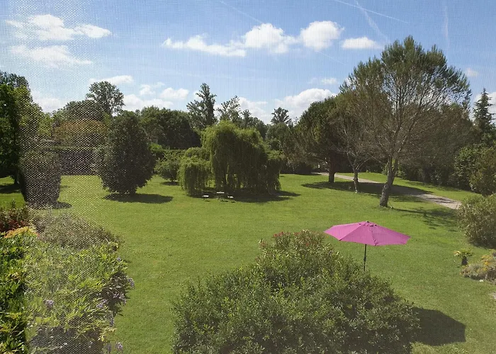 ベッド・アンド・ブレックファスト Les Deux Glycines 3*