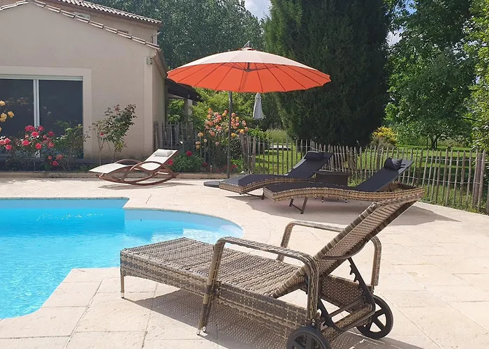 Les Deux Glycines 3* Ledat