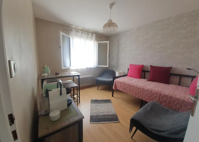 ベッド・アンド・ブレックファスト Les Deux Glycines