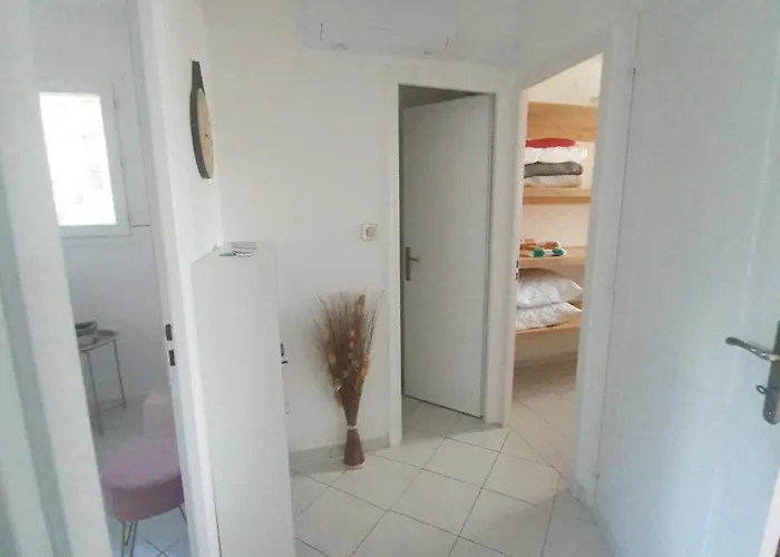 ベッド・アンド・ブレックファスト Les Deux Glycines 3*